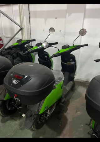 Moto Eléctrica Cux Soco Verde Automática