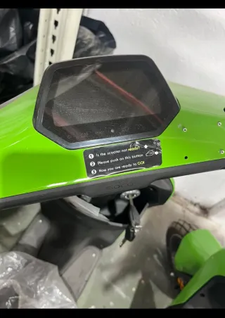 Moto Eléctrica Cux Soco Verde Automática