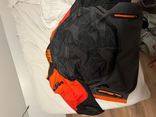 Chaqueta KTM Negra y Naranja