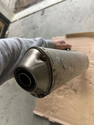 Escape Yamaha 5TJ-10 y Escape Leo Vince