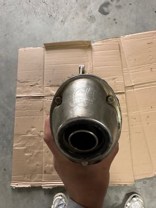 Escape Yamaha 5TJ-10 y Escape Leo Vince