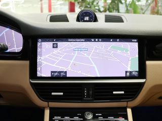 Porsche Cayenne E-Hybrid 340 kW (462 CV)