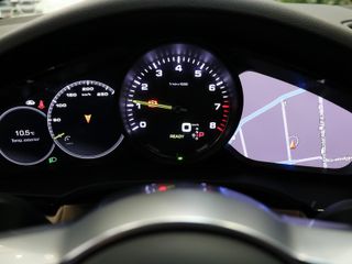 Porsche Cayenne E-Hybrid 340 kW (462 CV)