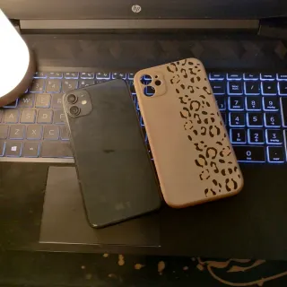 IPHONE 11 64GB NEGRO - 89% BATERÍA