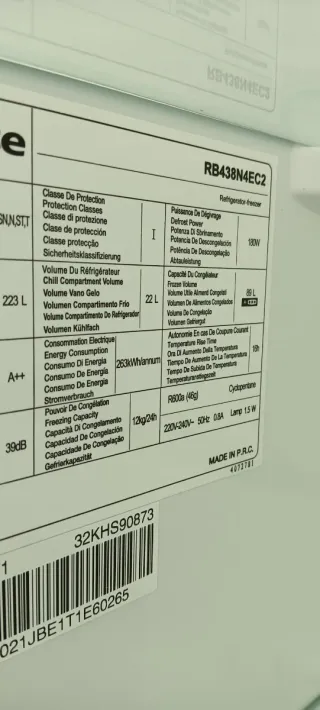 Nevera no Frost energía A+Hisense plateada