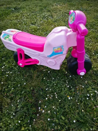 Moto de juguete infantil rosa