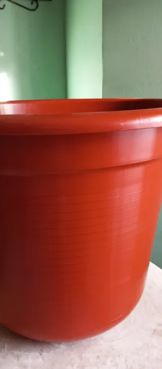 Maceta grande marrón 60 cm