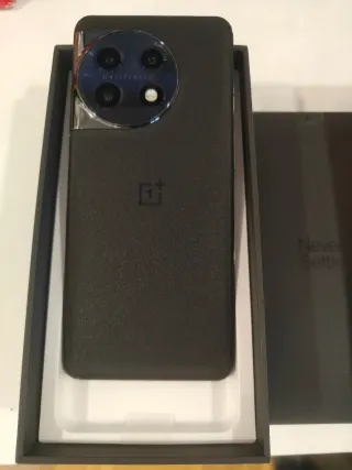OnePlus 11 256GB 16GB RAM Como Nuevo