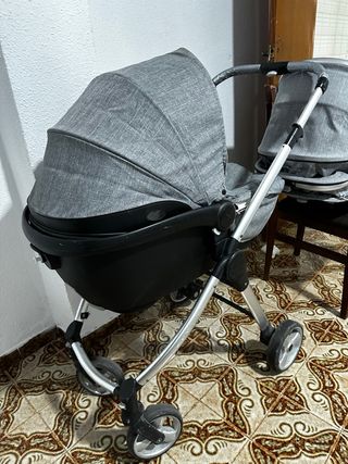 Cochecito de bebé gris