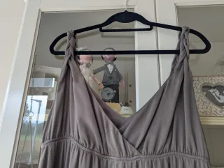 Vestido largo gris corte imperio