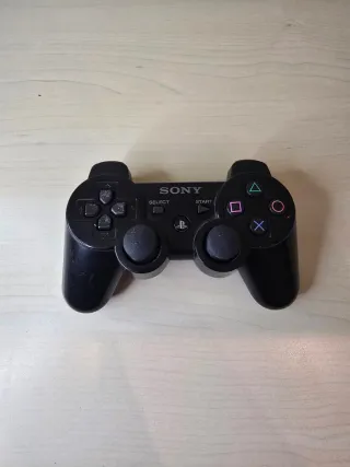 PS3 Slim Nera + Controller