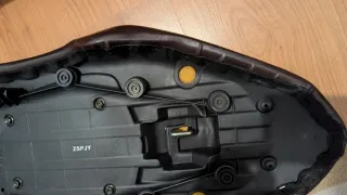 FB Mondial HPS_Assento original Castanho