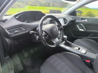 Peugeot 308 - 1.2 PureTech 130cv - 2018