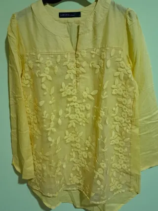Blusa Zanzea amarilla talla S bordada