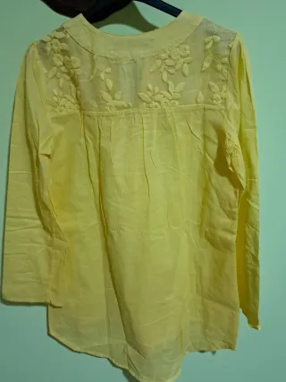 Blusa Zanzea amarilla talla S bordada
