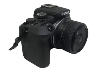 camara digital evil canon eos r10