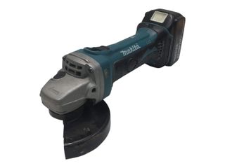 radial makita dga452