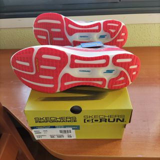 Zapatillas Skechers GoRun Razor Exces talla 43
