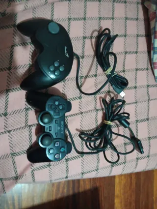 Lote 2 mandos Genius y Sony DualShock 3