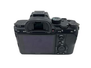 camara digital evil sony alpha 7 iii + objetivo 18-135 oss  e 3.5-5.6