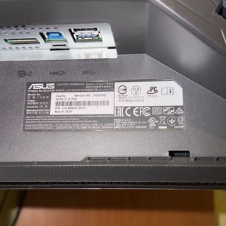 Monitor Asus ROG Strix XG27UQ 27 4K 144Hz