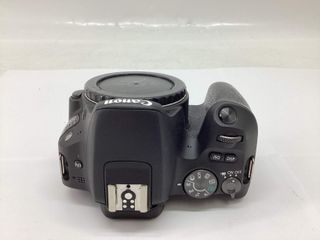 camara digital reflex canon eos 200d