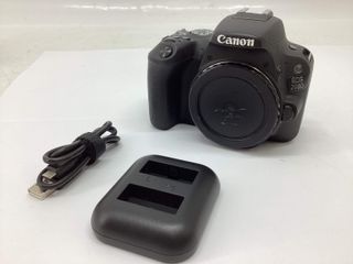 camara digital reflex canon eos 200d