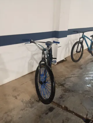 Bici Stunt Collective C2