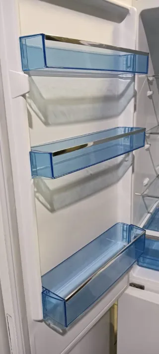 NEVERA COMBI ROMMER NO FROST ENERGÍA A+