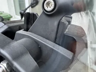 CFMOTO 450MT antivibración parabrisas