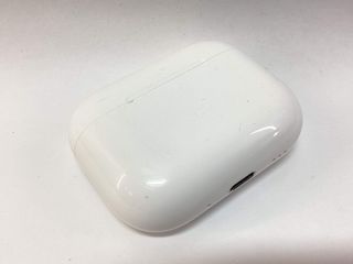 in-ear apple airpods pro 3