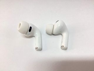 in-ear apple airpods pro 3