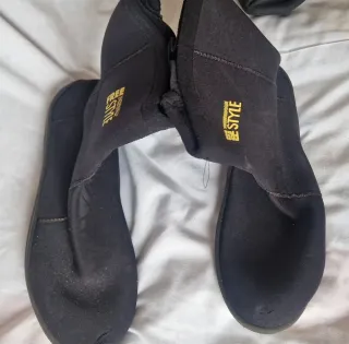 Escarpines guantes buceo cinturon bolsa y 3 plomos