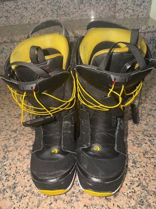 Botas de Snow Salomon Negras y Amarillas