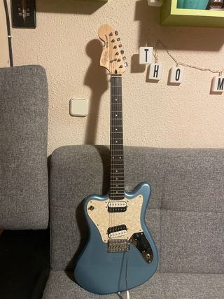 Guitarra Squier Supersonic Azul