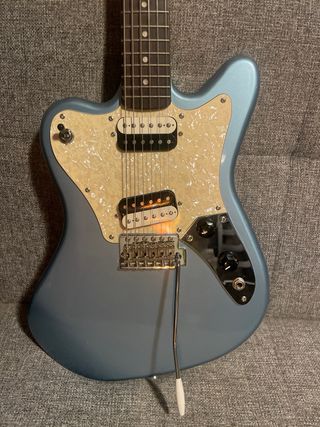 Guitarra Squier Supersonic Azul