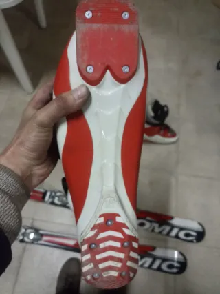 Botas y esquis Atomic