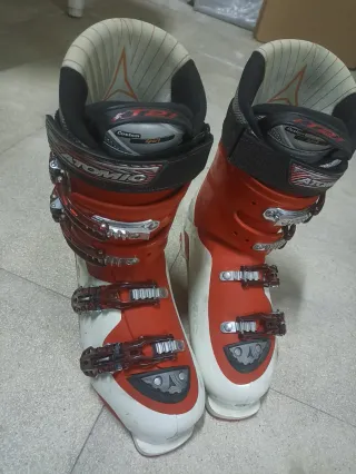 Botas y esquis Atomic
