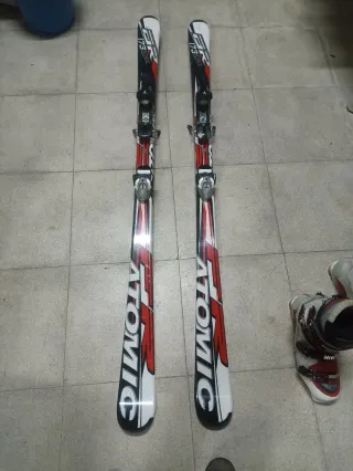 Botas y esquis Atomic