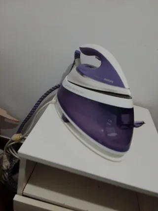 Plancha de Vapor Philips con Base