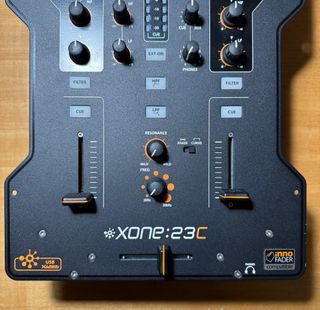 Allen & Heath Xone 23C Mixer DJ 2 Canali
