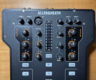 Allen & Heath Xone 23C Mixer DJ 2 Canali