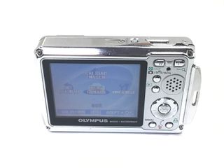 camara digital compacta olympus u720