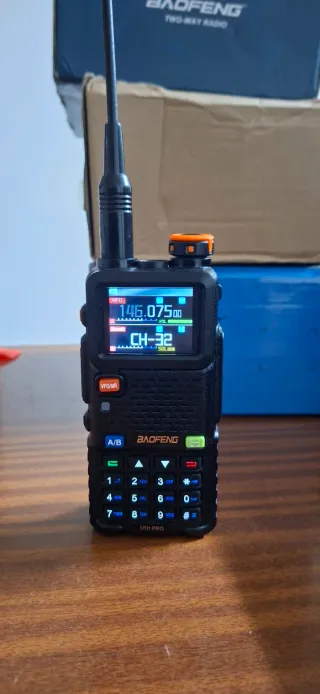 Walkie Talkie Baofeng UV-5RM + Pack Deluxe