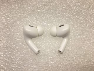 in-ear apple airpods pro 2 gen