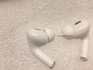 in-ear apple airpods pro 2 gen