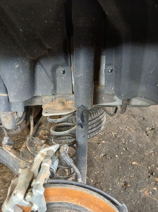 JUEGO AMORTIGUADORES TRASERO TOYOTA YARIS CROSS