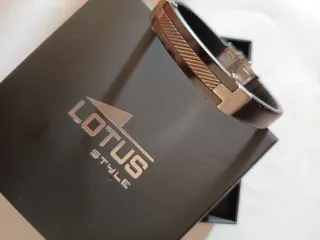 Pulsera Lotus Hombre Negra y Dorada