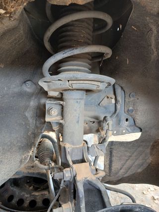 JUEGO AMORTIGUADORES DELANTERO FORD FOCUS BERLINA (CGE)