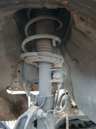 JUEGO AMORTIGUADORES DELANTERO FORD FOCUS BERLINA (CGE)